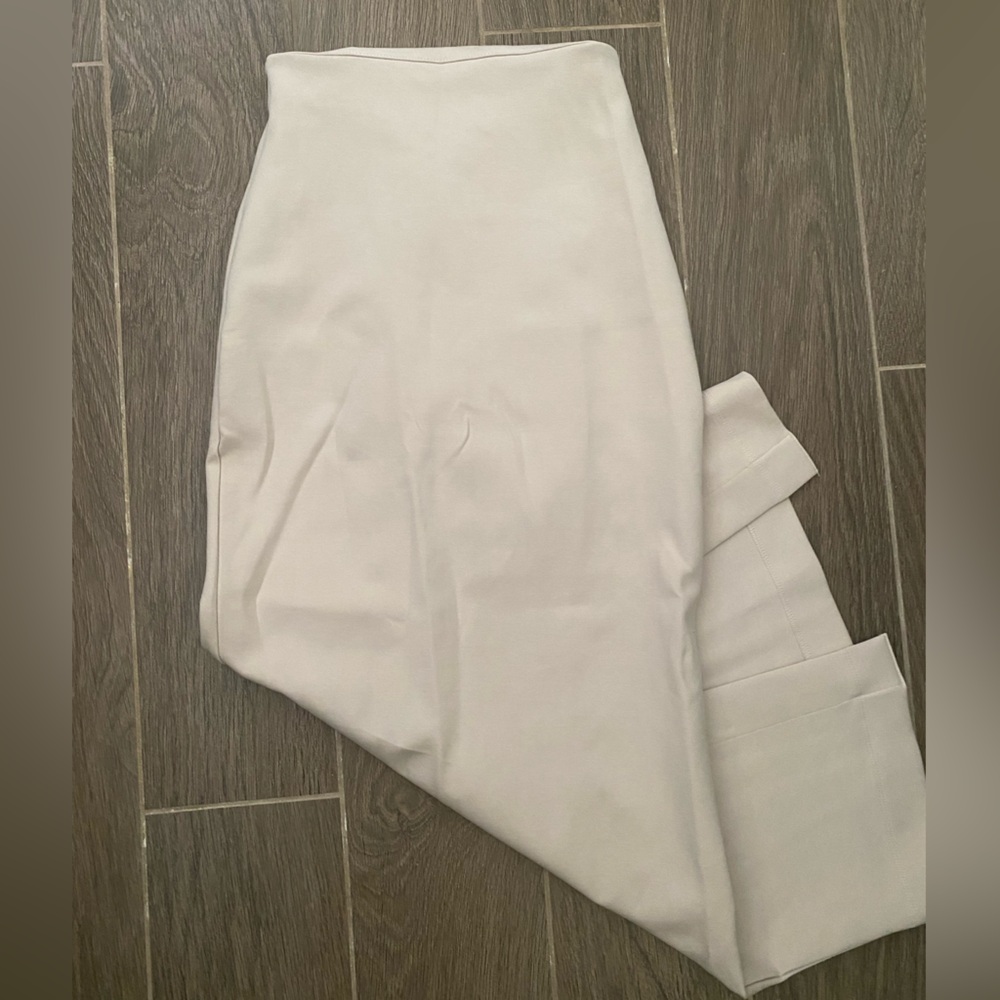 Zara Cream Set - Picture 4 of 5